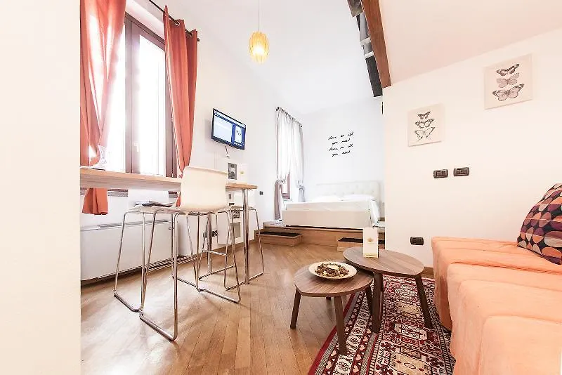 Hemeras Boutique House Aparthotel Duomo 6 Μιλάνο Ξενοδοχείο